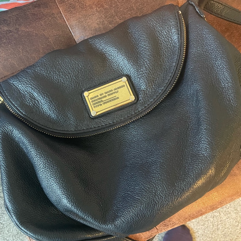 Marc Jacobs black crossbody purse